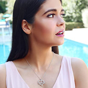 Collana con ciondolo a forma di cuore per donna, gioielli minimalisti da indossare ogni giorno, regalo di San Valentino - Product Image 4