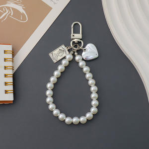 Porte-clés pendentif cœur mignon pour étui de téléphone, bracelet cœur en perles pour femme, porte-clés, bracelet de poignet tendance, cordon de téléphone, étui pour écouteurs - Product Image 2