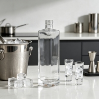 Bouteille personnalisée de 1 litre en verre noir mat en forme de phare avec bouchon en liège pour vin, vodka, brandy, gin, spiritueux et liqueurs