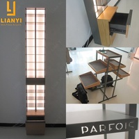 Vitrine à lunettes sur pied en bois haut de gamme, prix de vente au détail personnalisé, mobilier d'exposition pour magasin d'optique tendance