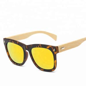 Gafas de Sol Polarizadas con Lentes con Revestimiento Azul y Montura de PC de Alta Calidad, con Patillas de Bambú, Diseño de Marca, Venta al Por Mayor, Personalizables - Product Image 5