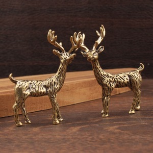 Figura de Ciervo Sika, Escultura de Animal en Latón, Decoración de Mesa para el Hogar, Adorno Navideño - Product Image 3