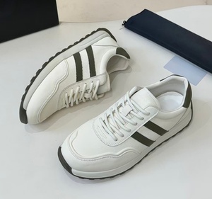 รองเท้าผ้าใบสีขาวแบบเรียบง่าย สไตล์ใหม่ประจำฤดูร้อนปี 2026 - น้ำหนักเบา ระบายอากาศได้ดี เรียบง่ายและใช้งานได้หลากหลาย รองเท้าลำลอง Dezhou - Product Image 2