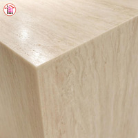 Plan de travail d'îlot de cuisine haut de gamme en travertin massif, plan de travail d'îlot de cuisine en travertin beige poli de qualité supérieure avec évier