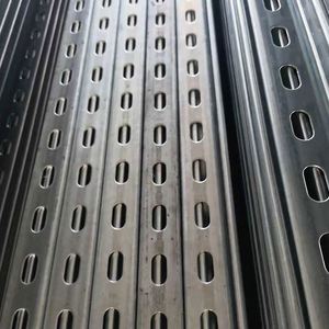 Profilé en U standard avec soudage, pliage et poinçonnage - Product Image 4