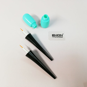 Emballage d'eye-liner argenté de forme spéciale, flacon vide en plastique pour eye-liner liquide, tube cosmétique pour sérum pour cils avec impression personnalisée - Product Image 6