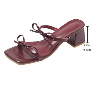 รองเท้าส้นเตี้ยแบบสวมประดับโบว์สวยหรูสำหรับผู้หญิงไซส์ใหญ่ รุ่นใหม่ล่าสุดสำหรับฤดูร้อน สไตล์ฝรั่งเศส ไซส์ 43 ขายส่ง - Product Image 6