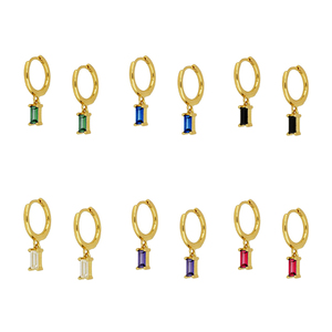 ROXI Joyería de Cobre de Moda al por Mayor, Pendientes Huggie con Circonitas y Baño de Oro de 18K para Mujer - Product Image 3