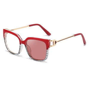 Nouvelles montures optiques œil-de-chat pour femmes, verres PC UV400, monture moyenne, couleur noire, design tendance, anti-lumière bleue. - Product Image 3