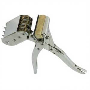 Euro Cavall Industries ECI-1101 Pinza Rotatoria Manual de Acero Inoxidable de Alta Calidad para Tatuajes, Instrumentos Veterinarios Personalizados - Product Image 1