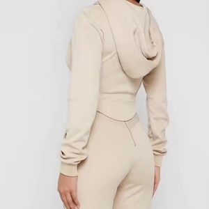 ชุดเซ็ตเสื้อฮู้ดดี้และกางเกงวอร์มคุณภาพสูงสำหรับผู้หญิง พร้อมโลโก้แบบ OEM สั่งทำได้ เสื้อฮู้ดดี้รัดรูปสีพื้น ผ้าฝ้าย 100% ชุดวอร์มสำหรับผู้หญิง - Product Image 4