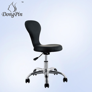 เก้าอี้ทำผม รุ่น 9901 หนังสีดำ ปรับระดับความสูงได้ พร้อมล้อเลื่อน - Product Image 3