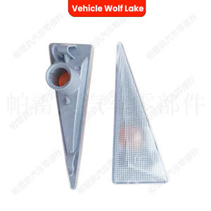 ไฟสะท้อนแสงด้านข้างรถยนต์ Wolf Lake Renault รูปสามเหลี่ยมสีขาว วัสดุ ABS สำหรับไฟสัญญาณเตือนกันชนรถยนต์ - Product Image 3