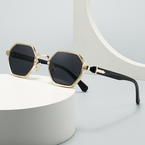 Lunettes de soleil polygonales en métal rétro tendance 2026 avec logo personnalisé, protection UV400, petite monture octogonale pour hommes et femmes - Product Image 2