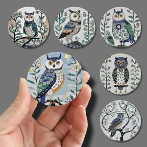 Aimant de réfrigérateur rond en céramique avec motif hibou, imprimé UV, personnalisable, vierge, autocollant magnétique par sublimation - Product Image 1