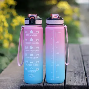 Fábrica al por mayor gradiente de color entrenamiento deportes tritan 1L botellas de agua de plástico motivacionales con marcador de tiempo