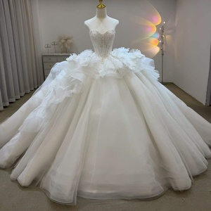 Lsjj152 Robe de mariée de luxe ivoire style corset, avec appliques florales 3D, en tulle superposé, coupe princesse, longueur ras du sol, traîne chapelle, style bohème - Product Image 1