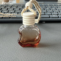 Flacon diffuseur de parfum en verre vide transparent personnalisé de 5 ml et 10 ml avec bouchon à vis, sérigraphie et finition givrée, pour pendentif de voiture unique
