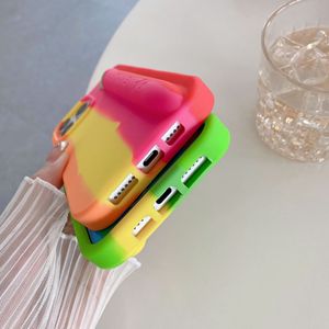 Cover per Cellulare Ispirata <span class=keywords><strong>a</strong></span> Marchi di Moda con Sfumatura Colorata Rossa e Verde per iPhone 12 13 14 15 16 17 Pro Max Plus 17 Air - Product Image 6