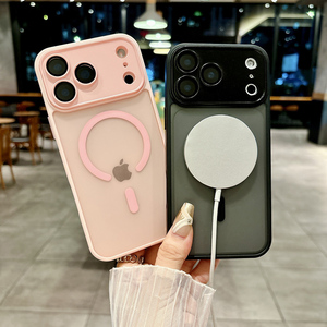 Coques de téléphone magnétiques en PC TPU avec protection d'objectif pour iPhone 17 Pro Max 16 15 Plus 16e S25 Edge, finition mate givrée effet peau - Product Image 5