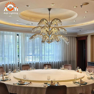 <span class=keywords><strong>Lustre</strong></span> LED vintage en cristal doré en forme de <span class=keywords><strong>palmier</strong></span> avec frondes étagées et prismes en cascade, garantie 5 ans pour hall d'hôtel de prestige - Product Image 3