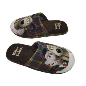 Mode hiver mignon dessin animé <span class=keywords><strong>chien</strong></span> motif imprimé coton pantoufles personnalisé hommes et femmes flanelle Couple maison pantoufles - Product Image 4