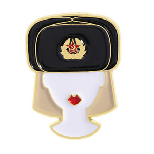 Broches en métal Matreshkas mignonnes en gros, épingles de revers en alliage émaillé dur, badges personnalisés de style ethnique pour chapeaux et vêtements - Product Image 2
