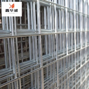 Nhà Máy Trực Tiếp Giao Hàng Kinh Tế Mạ Kẽm Dây Sắt Lưới Các Mô Hình Khác Nhau Cho Hàng Rào Hàn Kỹ Thuật Vuông Hình Dạng Lỗ Uốn - Product Image 4
