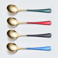 Cuillère à soupe à long manche en acier inoxydable de qualité alimentaire, directement de l'usine, pour la table, le dessert, logo personnalisé