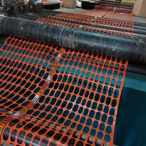 Valla de malla de seguridad de plástico naranja con cinta de advertencia Red de barrera para equipos de construcción - Product Image 4