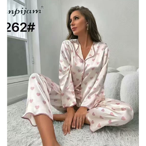 Set Pigiama Suzhen di Lusso in Finta Seta Francese Personalizzabile ODM Invernale con Spandex Taglia Unica Maniche Lunghe e Pantaloni per Donna - Product Image 3