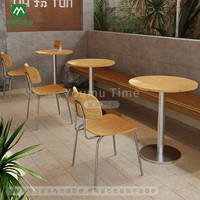 Ensemble table et chaises de style minimaliste durable, structure métallique, mobilier commercial pour café, restauration rapide
