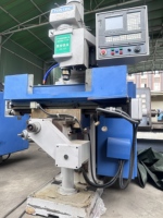 Machine de fraisage CNC d'occasion XK5025, vente chaude usine, haute qualité, usage moyen, verticale, mono-broche, 3 axes, garantie 1 an