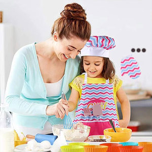 Set Gioco di Ruolo per Bambini: Grembiule da <span class=keywords><strong>Cucina</strong></span>, Set da Pasticceria, Giocattoli per Giocare a Fare il Chef, Costume da Chef per Bambini con Cappello Abbinato - Product Image 4
