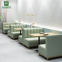 Ensemble de mobilier de restaurant commercial moderne, canapé en cuir PU, table et chaises en bois massif pour café, hôtel, durable