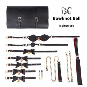 Divertido Set SM con Lazo, Campana, Ataduras, 8 Piezas, Algemas, Tapón Bucal, Accesorios para Atar, Diseño Personalizado, Modelo Adulto 56461, Caja de Regalo - Product Image 4