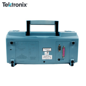 Osciloscopio Digital Tektronix TPS2012B de 100MHz, 2 Canales, Entrada Aislada, con Paquete de Baterías - Product Image 4