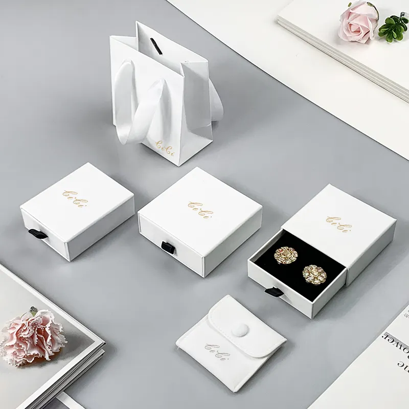עיצוב מותאם אישית חבילת קופסת תכשיטי נייר לוגו קופסת תכשיטים מותאמת אישית לטבעת צמיד שרשרת
