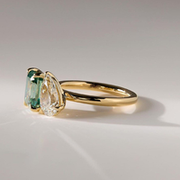 Fabricant de bijoux, bague de fiançailles personnalisée en argent sterling 925 avec émeraude verte en forme de poire, moissanite double pierre