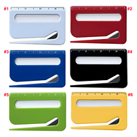 IDEA GIFT Ouvre-lettre manuel 3-en-1 en plastique personnalisable avec logo, coupe-enveloppe, loupe et règle, multicolore