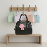 Porte-clés en cuir véritable fait main de haute qualité, écologique, tanné végétal, sculpté en forme de poisson de dessin animé, breloque de sac mignonne en forme d'animal