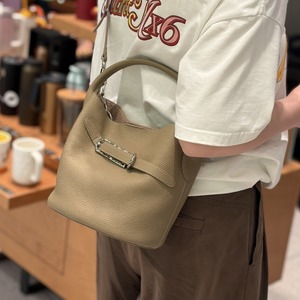 Sac à main décontracté et simple pour femme, nouvelle collection printemps 2026, texture raffinée, style occidental de luxe léger, grande capacité - Product Image 1