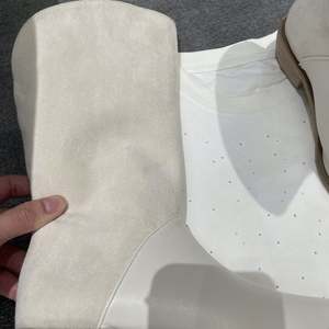 2024 moda Retro alta sensación avanzada medio tubo Caballero bota cuero de vaca genuino con tacón grueso estilo vaquero occidental - Product Image 6