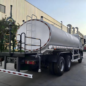Camión <span class=keywords><strong>Cisterna</strong></span> de <span class=keywords><strong>Agua</strong></span> HOWO TX Nuevo, 6x4, 20000L, Sinotruk, Camión <span class=keywords><strong>Cisterna</strong></span> con Aspersor de <span class=keywords><strong>Agua</strong></span> para la Venta - Product Image 3