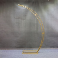 Accessoires de mariage modernes Tube carré épaissi Lustre Support Fer Art Allée Décoration Ornements Stand pour mariage Scène Disposition