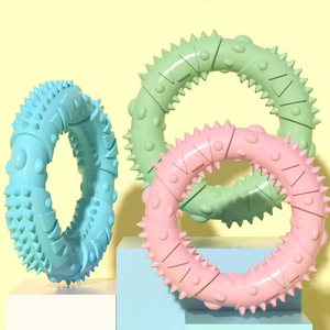 Juguete de Anillo para Perros, Cepillo de Dientes para Perros Agresivos, Herramientas de Limpieza Dental para Mascotas Grandes, Juguetes para Masticar, los Perros Aman Jugar, Juguetes Hechos de Material TPR - Product Image 2