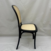 Chaise avec assise amovible en résine plastique PP imitation rotin pour restaurant, hôtel, événement, fête, mariage, banquet