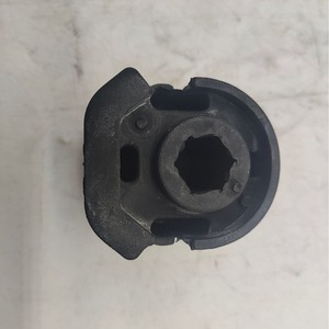 Buje de barra estabilizadora 54570-0W020, eje de 25 mm, longitud de 30 mm para sistema de suspensión MacPherson - Product Image 3