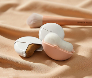 Rotatif à 180° °   Pinceau correcteur, blush et fond de teint avec capuchon anti-poussière, pinceau de maquillage sans couture personnalisé - Product Image 2