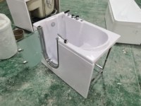 Offres Spéciales Personnes Âgées Walk-In Jacuzzis Baignoire Luxe Personnes Âgées Smart Bubble Massage Baignoire Porte Ouvrable Handicapé Baignoire Carrée